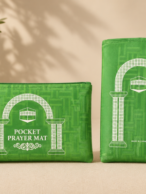 Tapis de prière de voyage en feutrine plié dans sa pochette